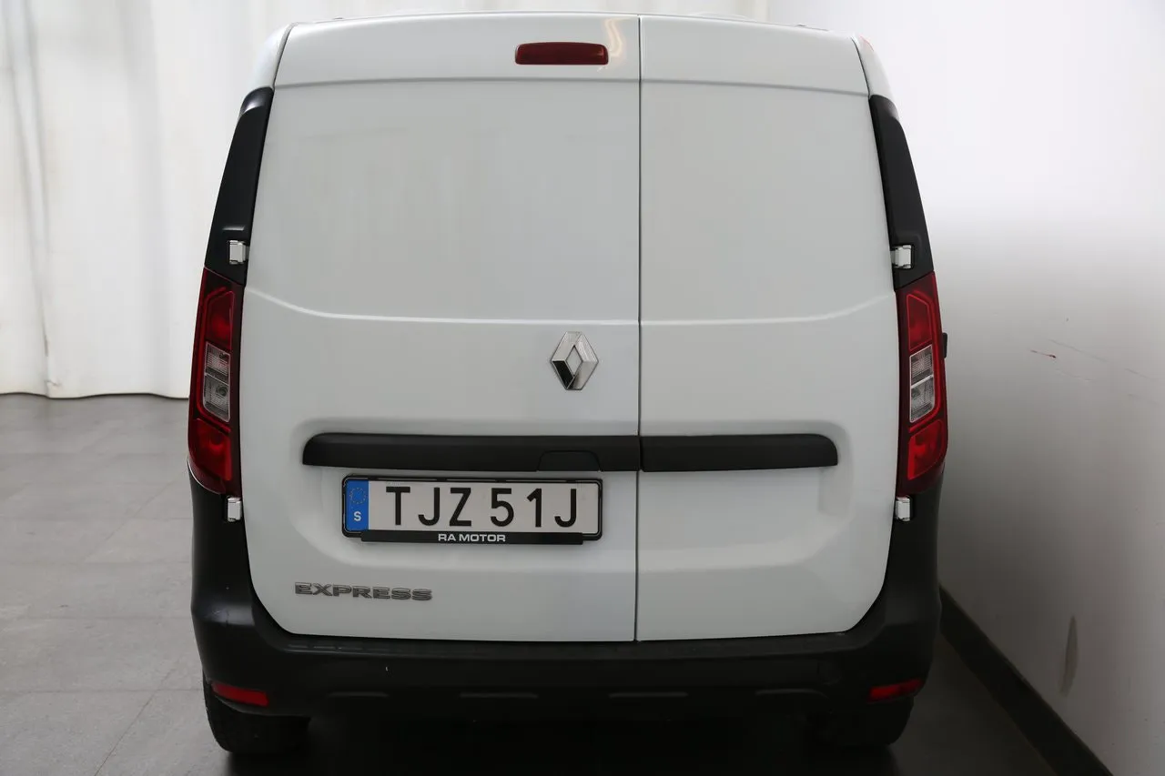 Vehicle image 18