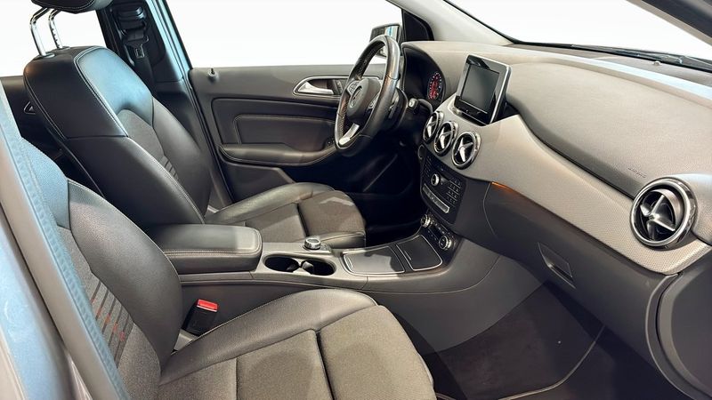 Mercedes B180 bild 3