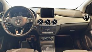 Mercedes B180 bild 4