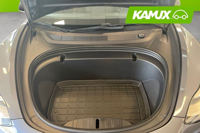 Tesla Model 3 bild 18
