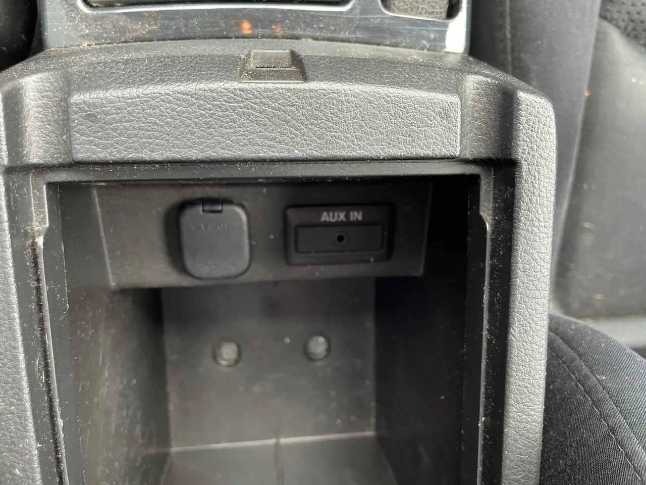 Vehicle image 25