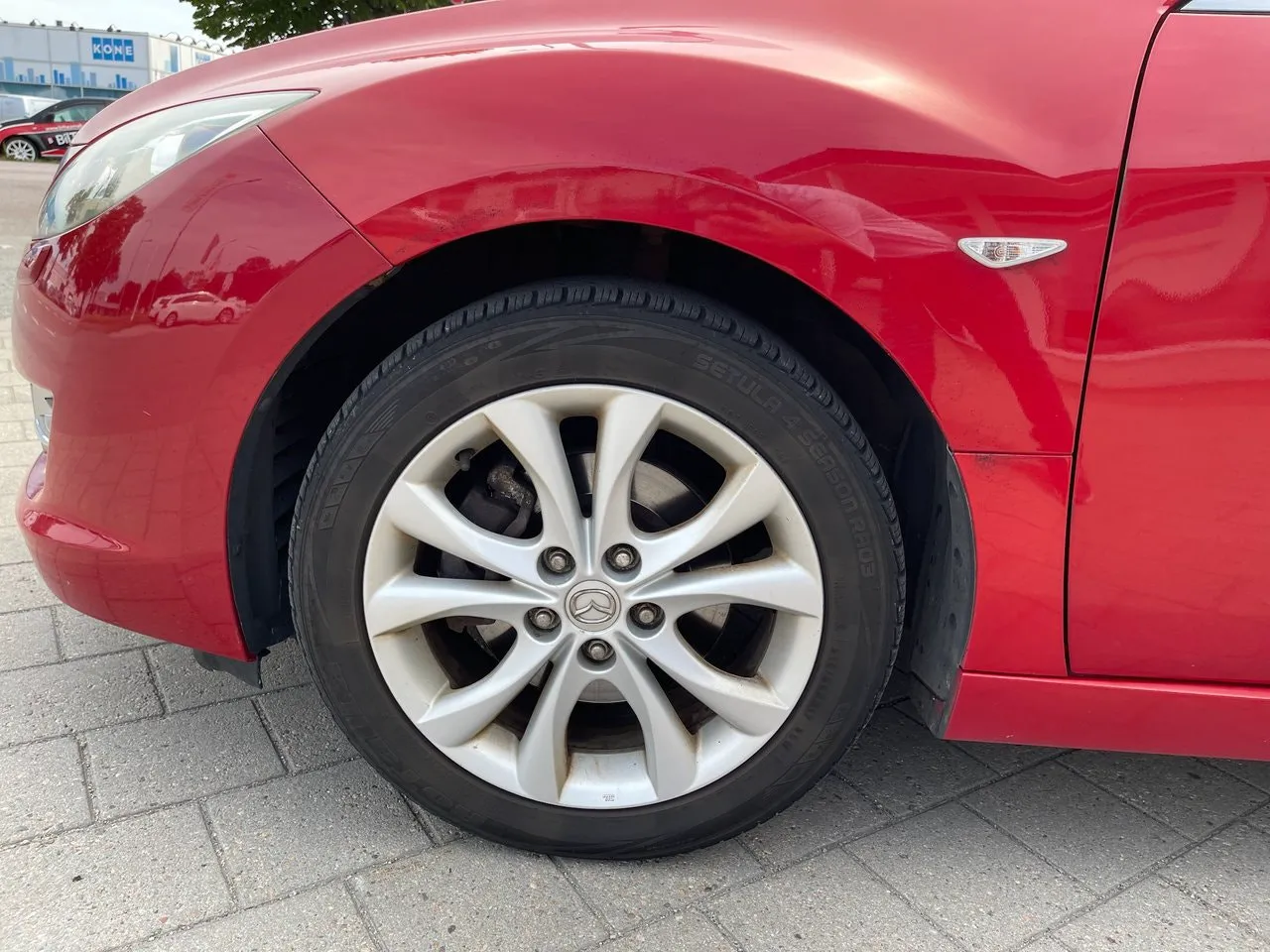 Vehicle image 8