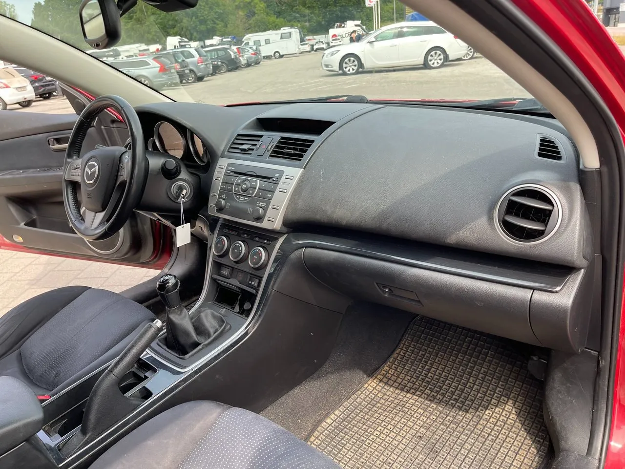 Vehicle image 17