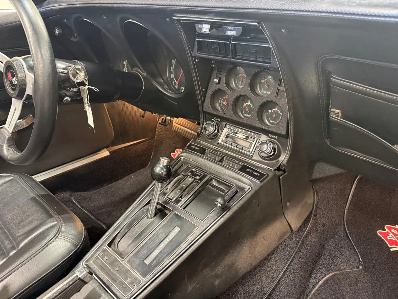 Vehicle image 30