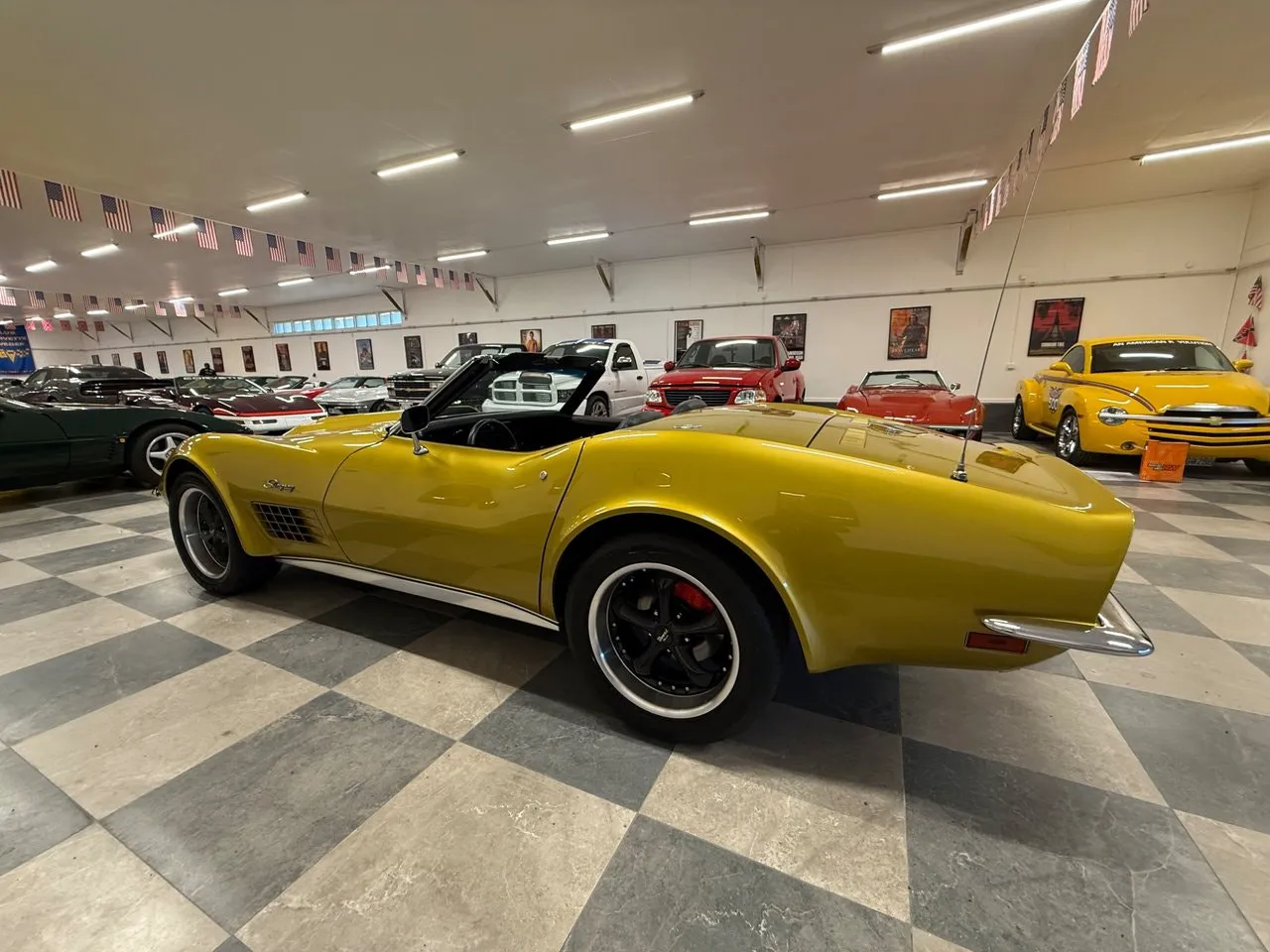 Vehicle image 7