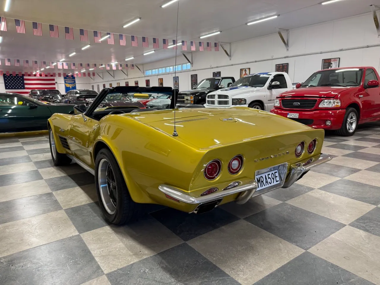 Vehicle image 8