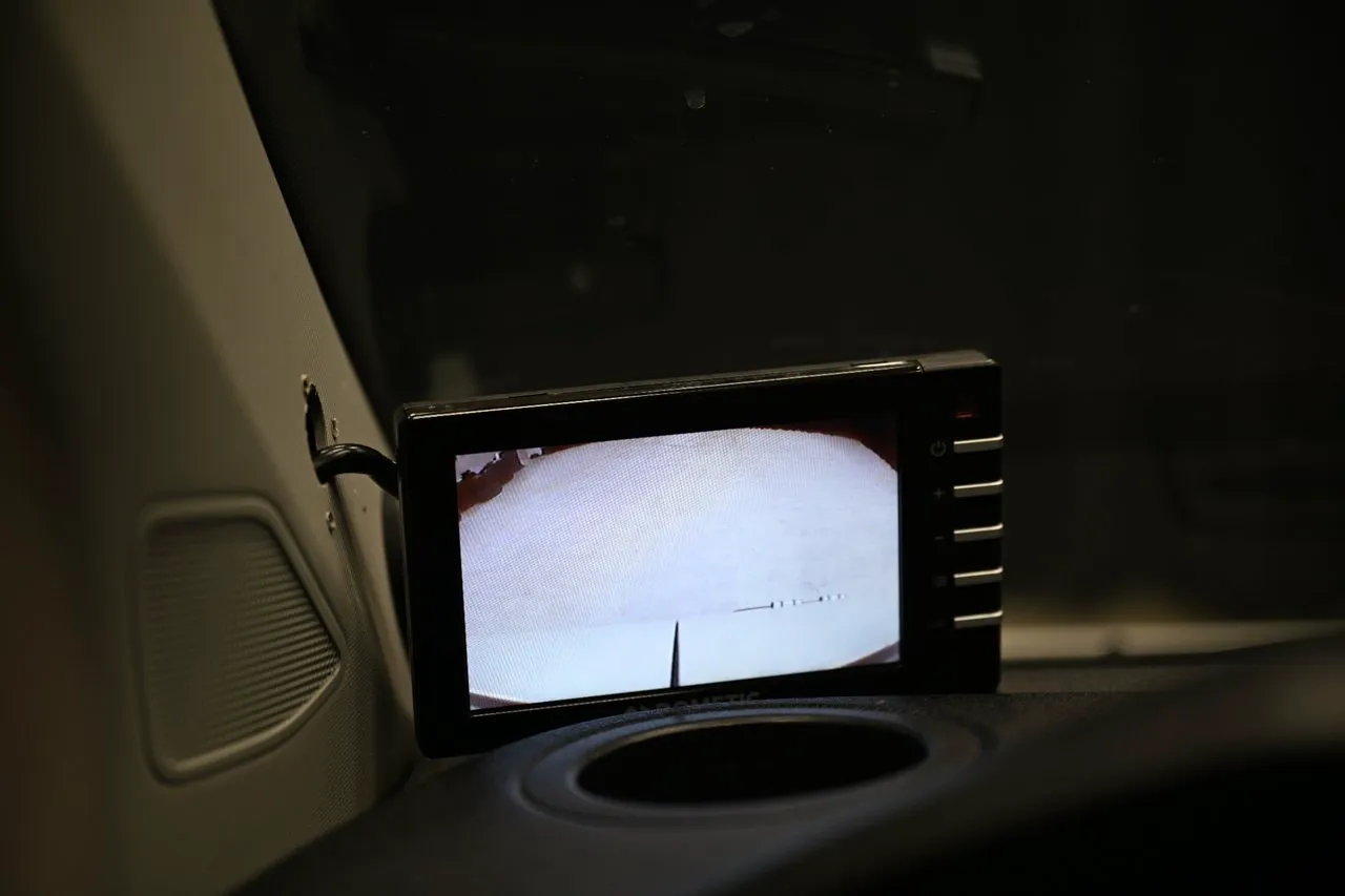 Vehicle image 23