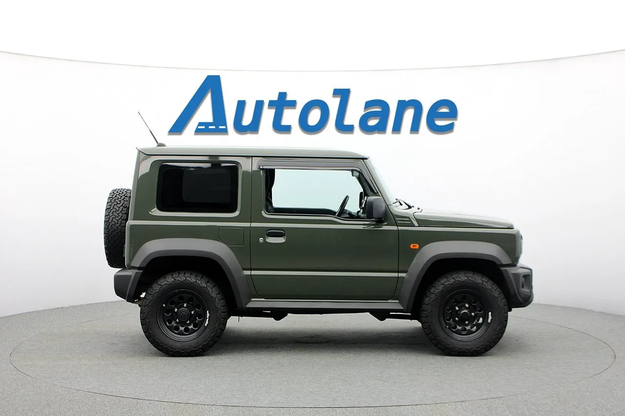 Vehicle image 8