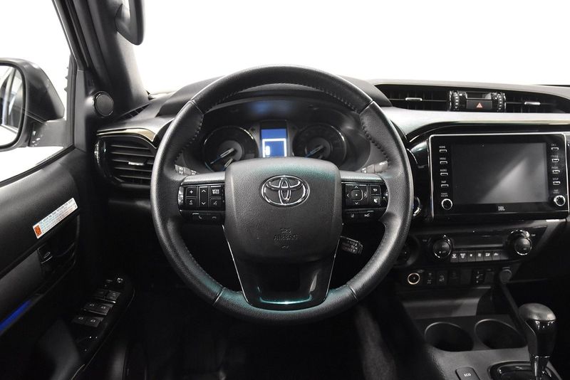 Toyota Hilux bild 2