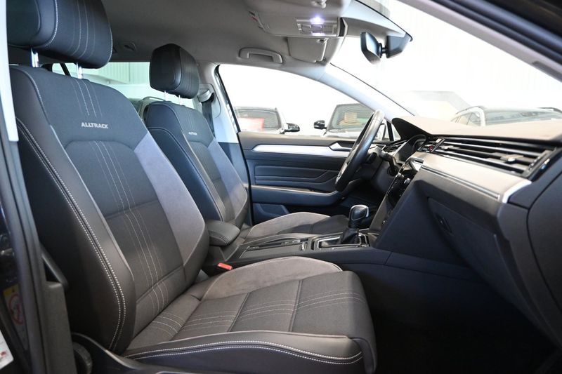 Volkswagen Passat bild 11