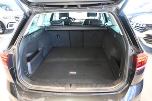 Volkswagen Passat bild 14
