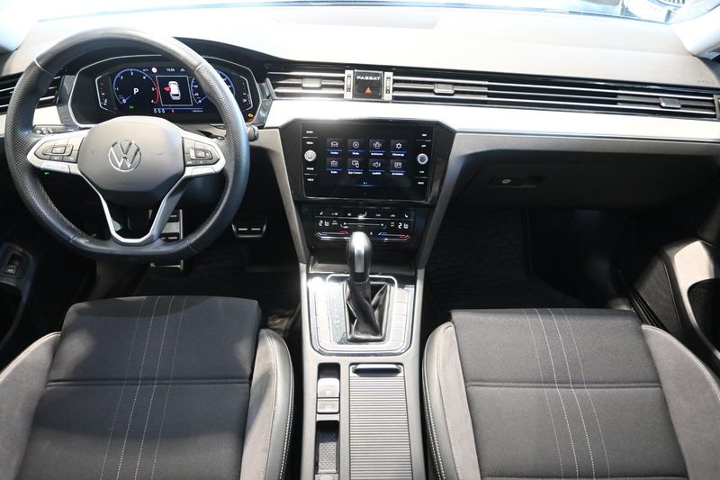 Volkswagen Passat bild 9