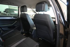 Volkswagen Passat bild 12