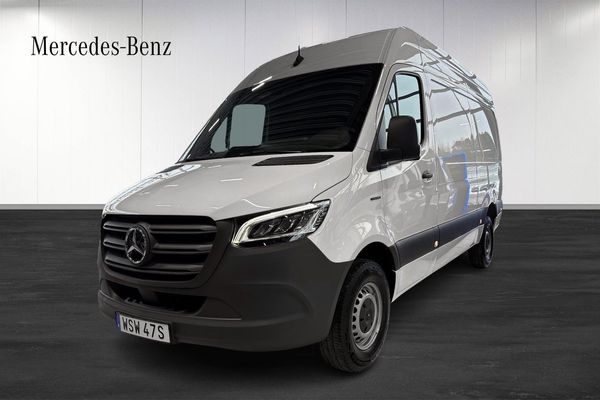 Mercedes e-Sprinter 414 PRO A2 81 kWh drag värmare LED lagerbil - 2025
