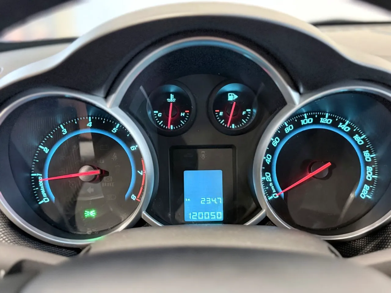 Vehicle image 15