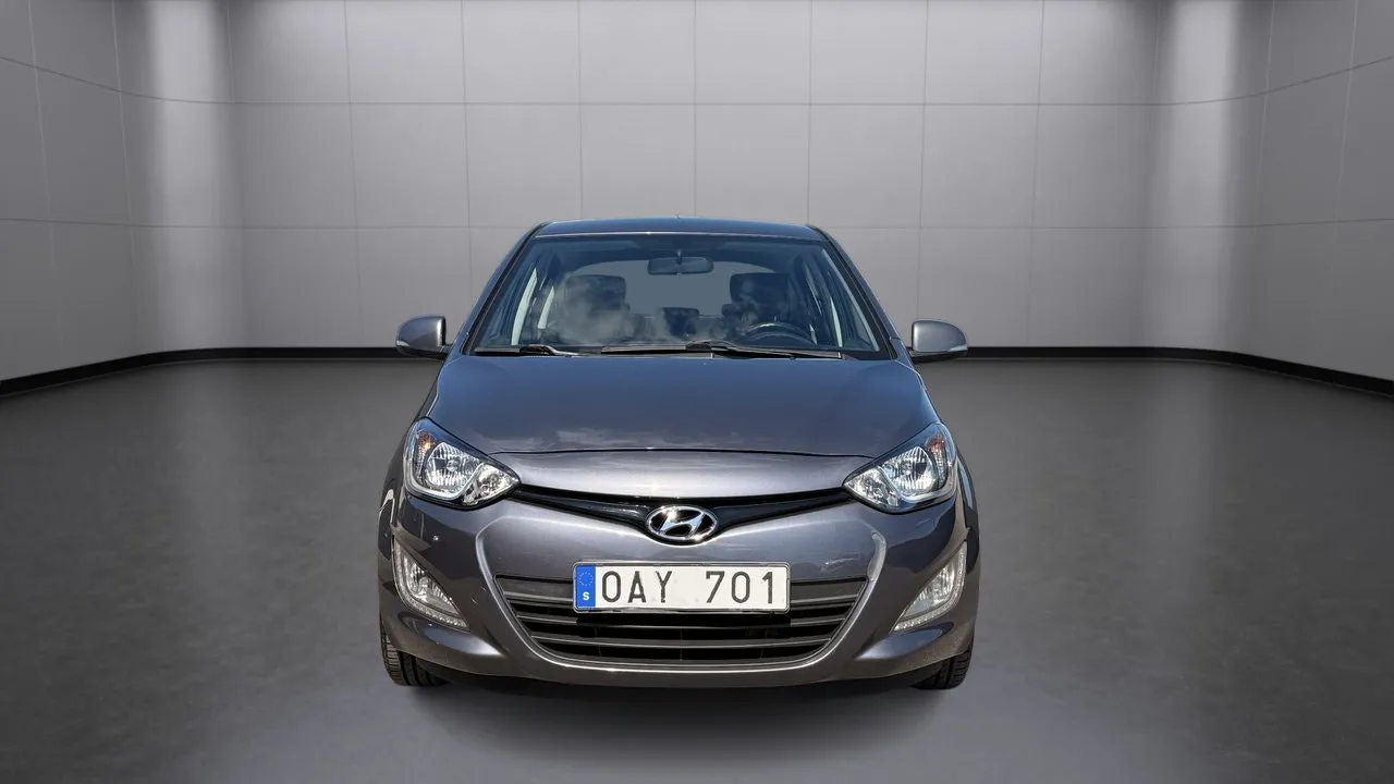 Vehicle image 7