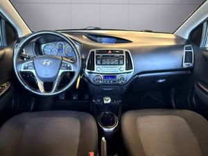 Hyundai i20 bild 9