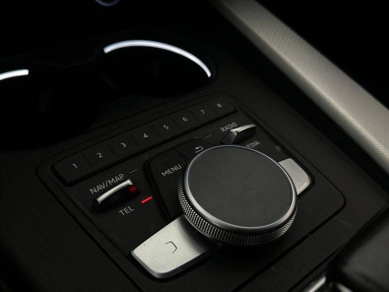 Audi A4 bild 25