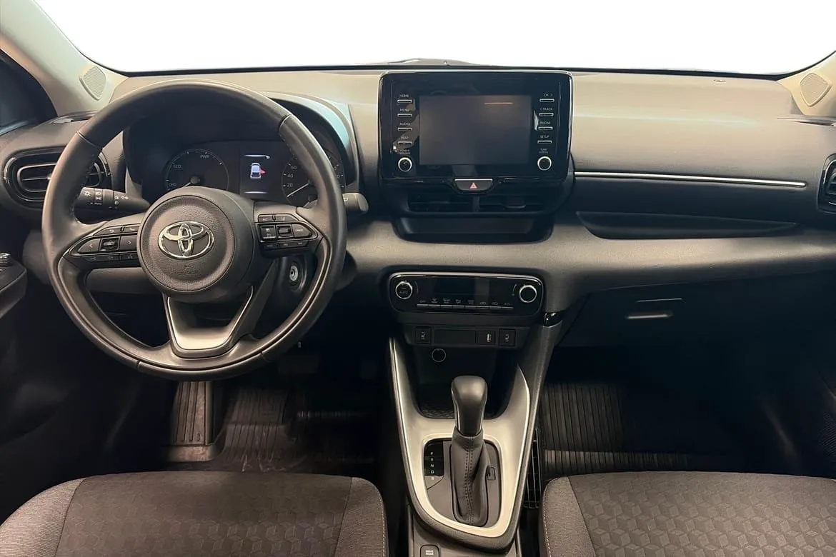 Vehicle image 7