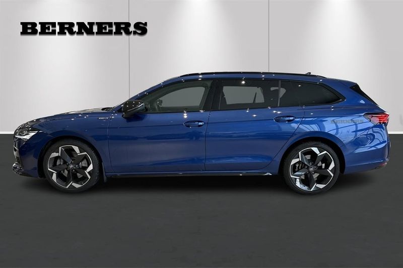 Skoda Superb bild 2