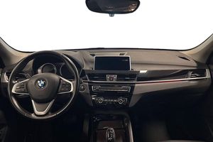 BMW X1 bild 8