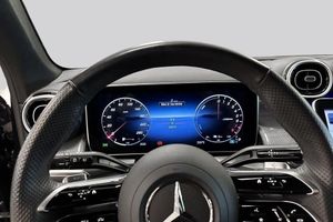 Mercedes GLC300 bild 11