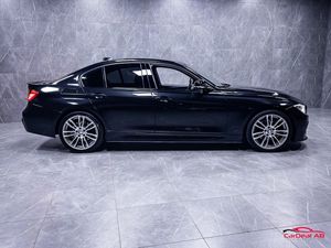 BMW 330 bild 8