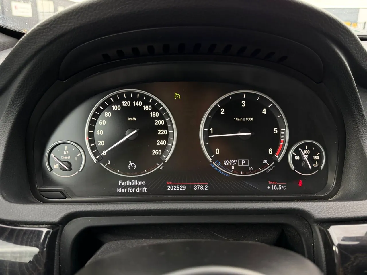 Vehicle image 29