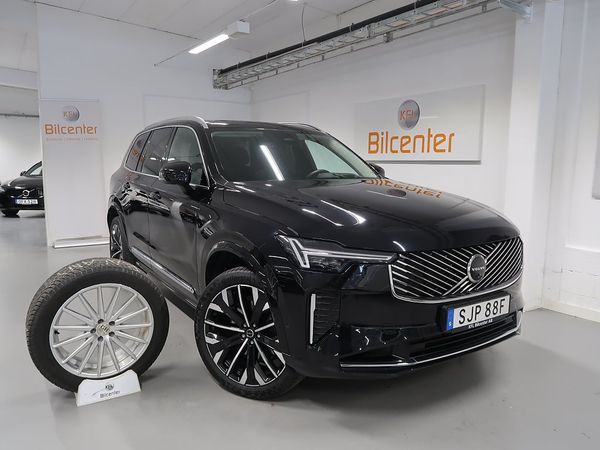 Volvo XC90 T8 Plug-In Hybrid AWD Ultra Bright 7-sits V-Däck ingår - 2025