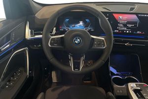 BMW X1 bild 8