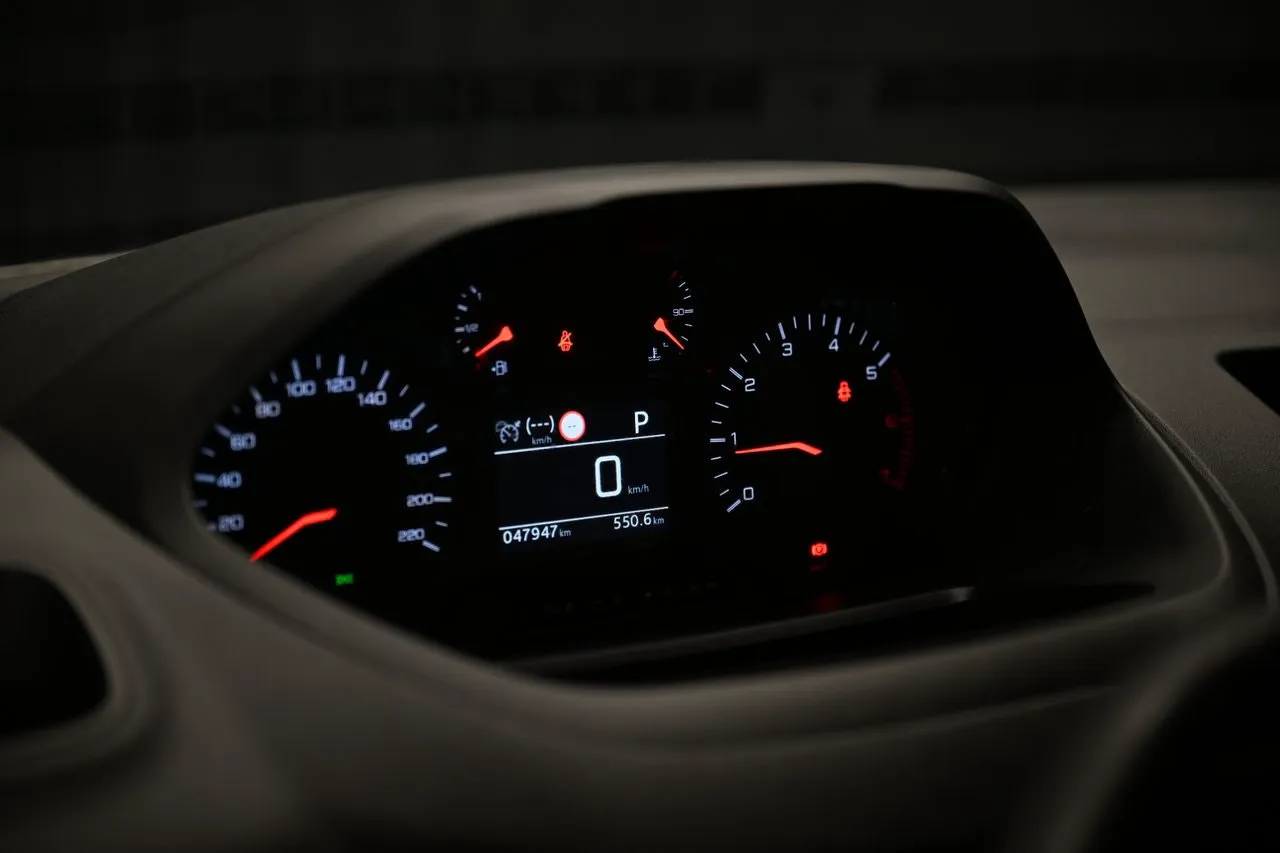Vehicle image 17