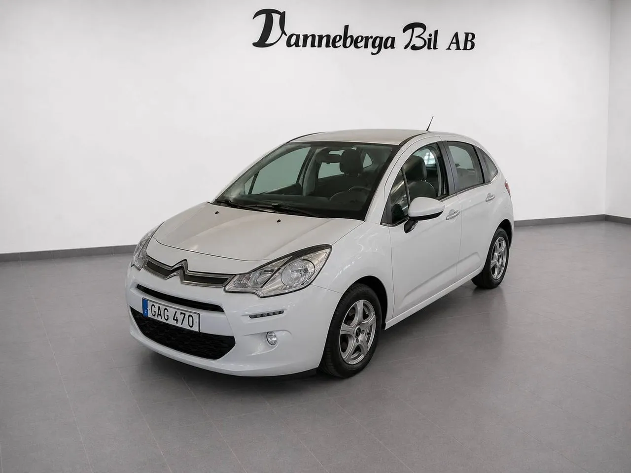 Vehicle image 2
