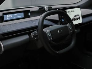 Volvo EX60 bild 8