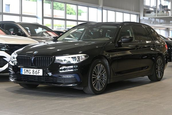 BMW 520 d Touring Steptronic Sport line Navi Drag Backkamera - 2020