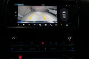 Jaguar F-Pace bild 12