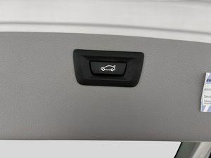 BMW 330 bild 11