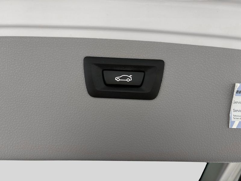 BMW 330 bild 11