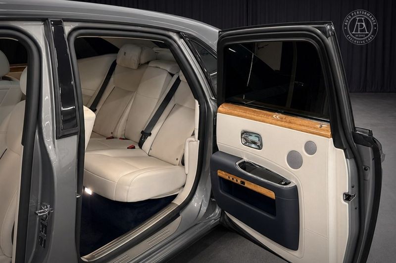 Rolls-Royce Ghost bild 16