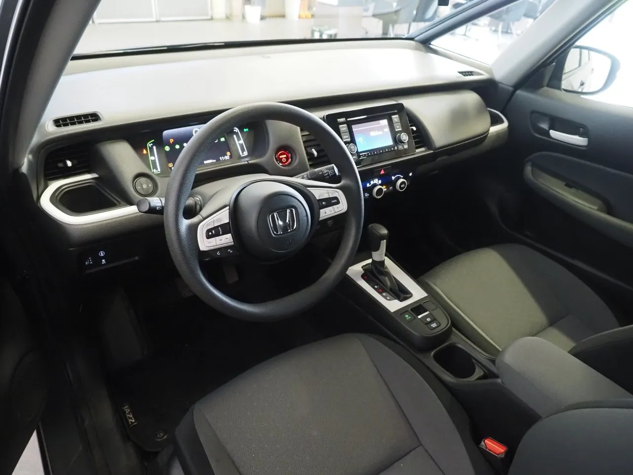 Vehicle image 11