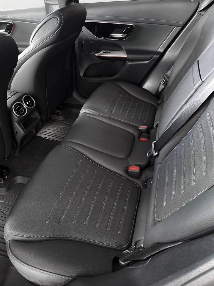 Mercedes GLC300 bild 18