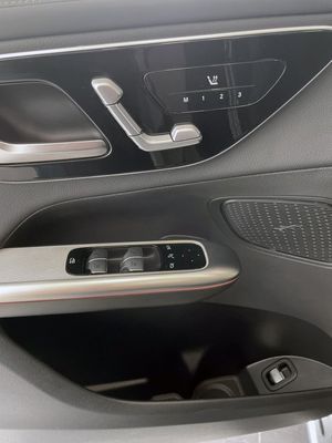 Mercedes GLC300 bild 15