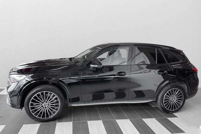 Mercedes GLC300 bild 4