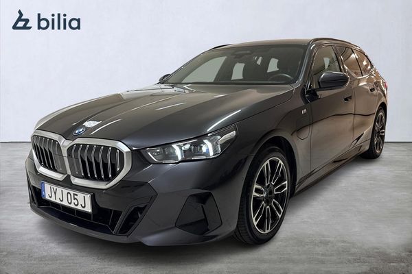 BMW 550 e xDrive Touring M-Sport Business/Innovation/Driving Prof - 2025