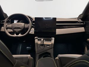 Lynk & Co 01 bild 10