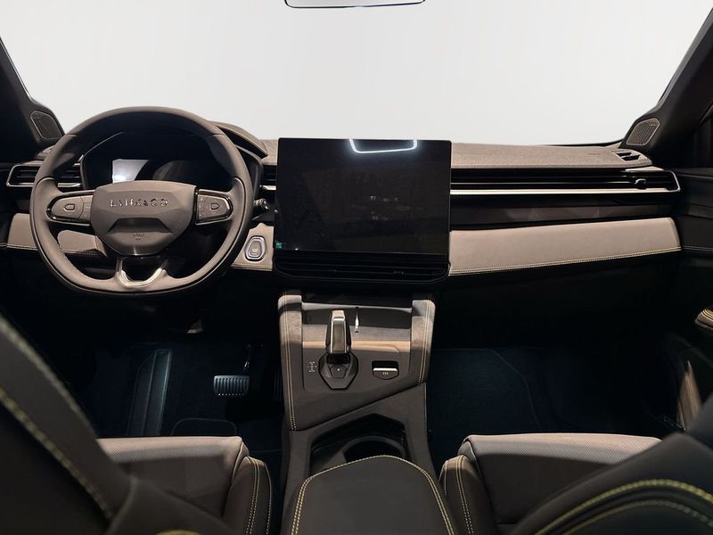 Lynk & Co 01 bild 10