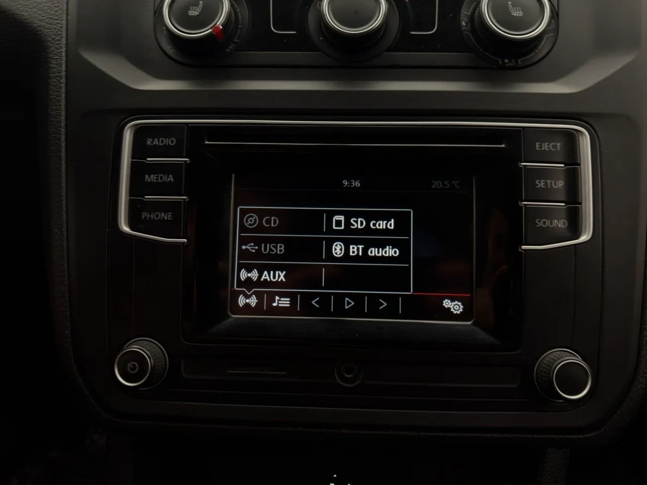 Vehicle image 21