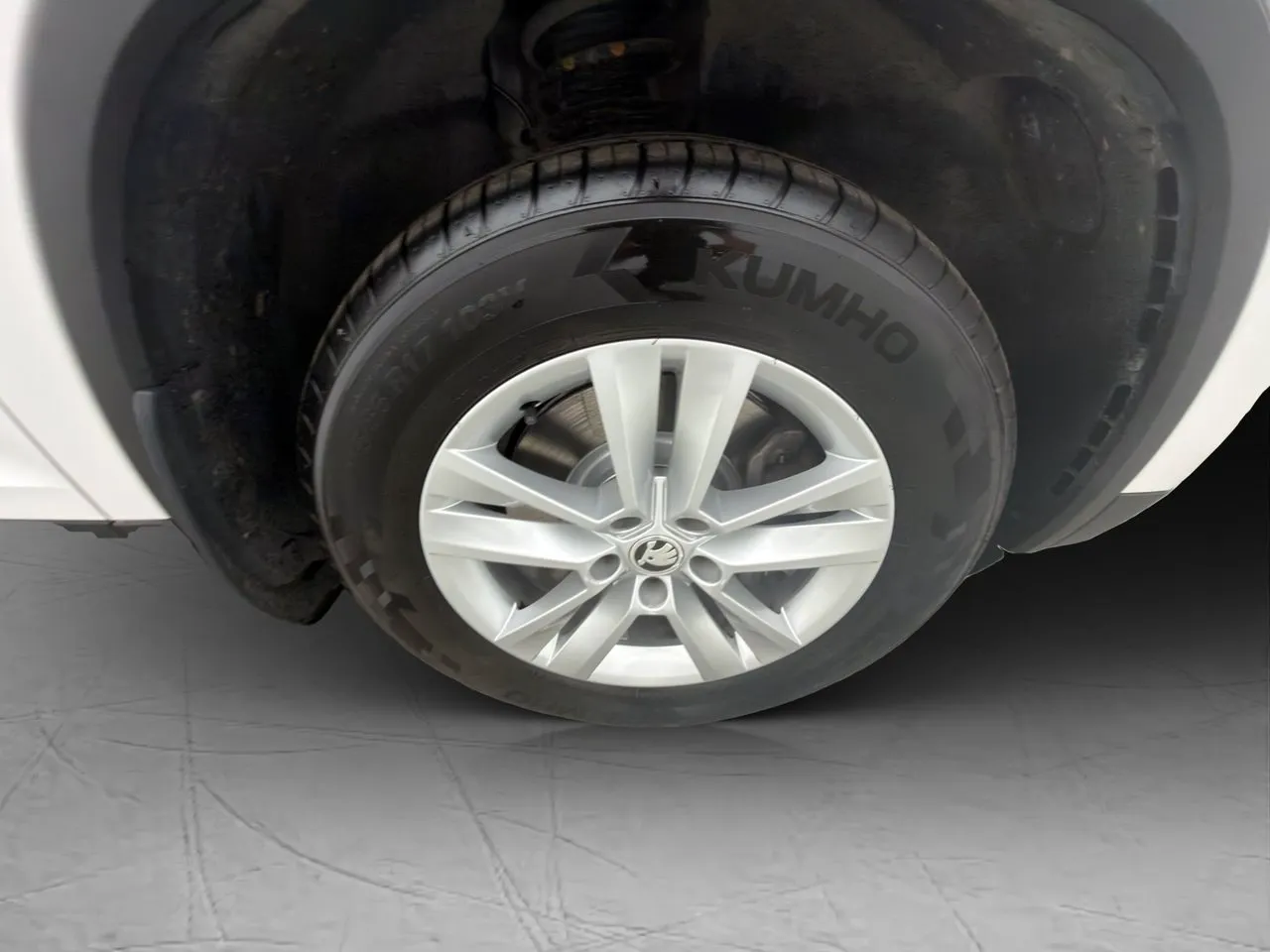 Vehicle image 31