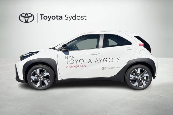 Toyota Aygo X Hybrid backkamera, adaptiv farthålla... - 2026