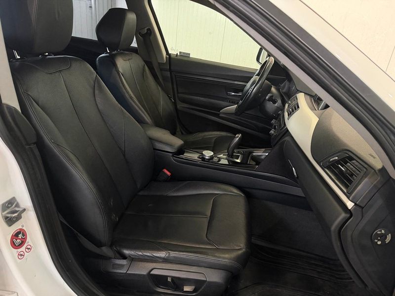 BMW 320 bild 14