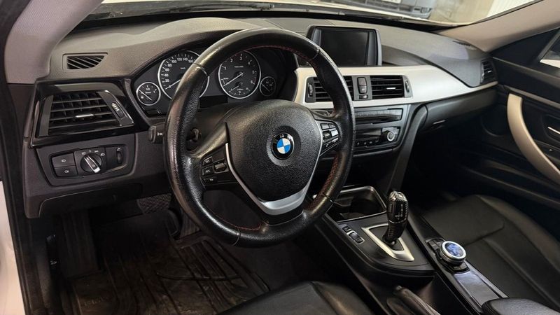 BMW 320 bild 17